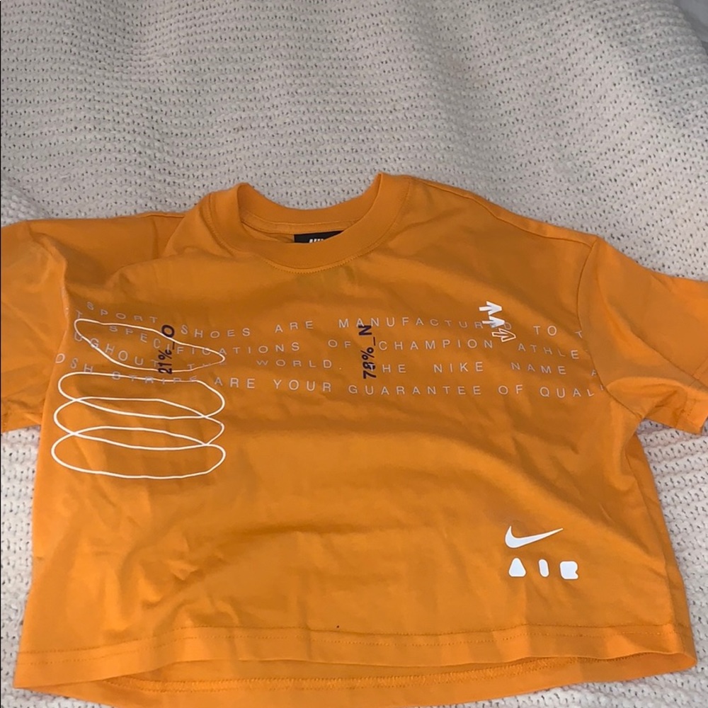 Nike Cropped T